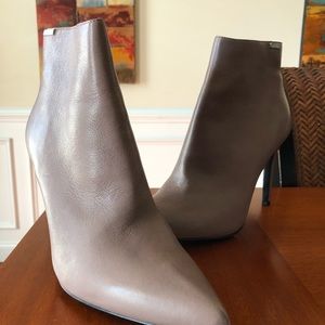 Sand Calvin Klein ankle boots